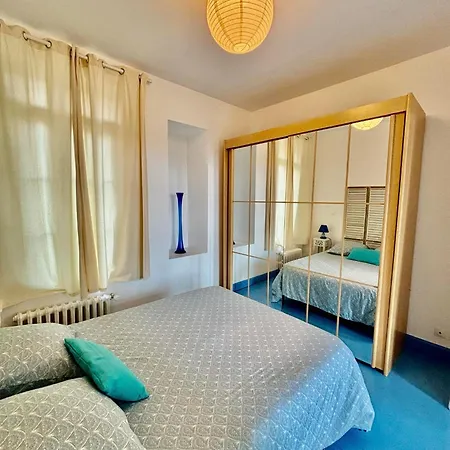 Rez-de-chaussee De Plain-pied Parking Prive & Terrasse Front De Mer & Centre *